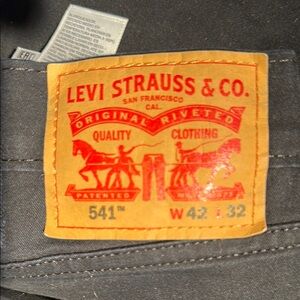 Levi's Black Slim Straight Jeans with Iconic Design